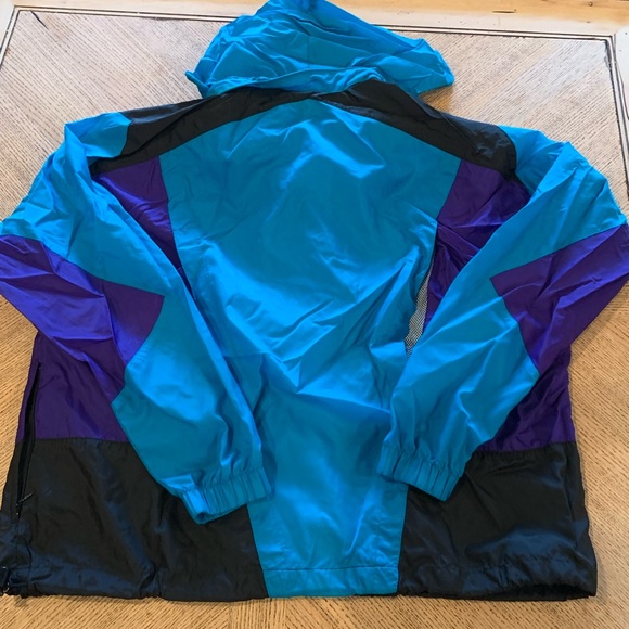Vintage Nike Windbreaker - Picture 4 of 4